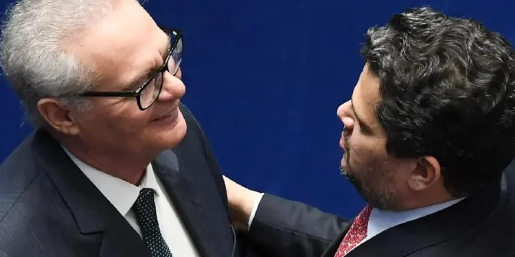 Renan sendo Renan: botão de pânico está acionado