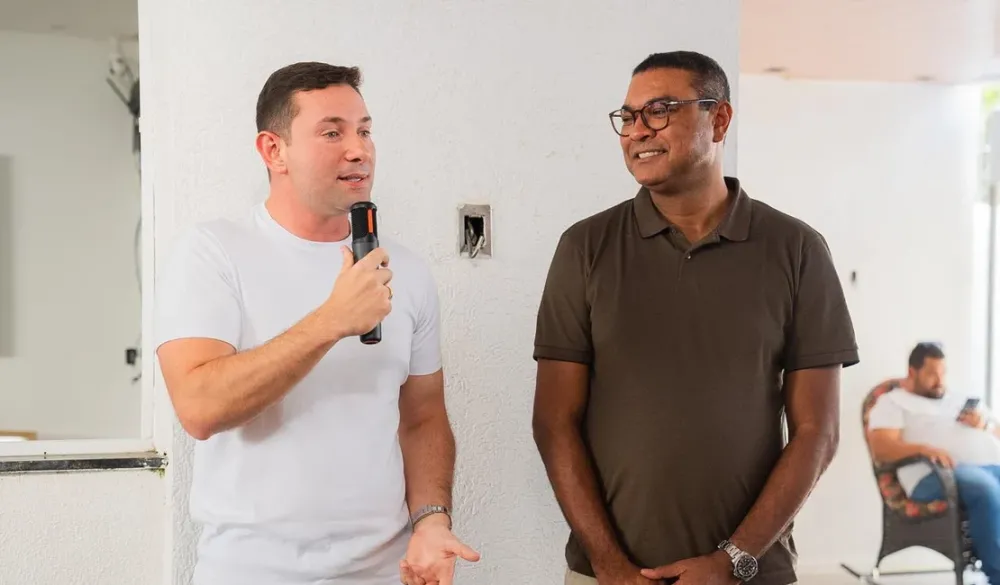 Lucas Barbosa sela aliança com secretário de Maceió e amplia base política em Alagoas